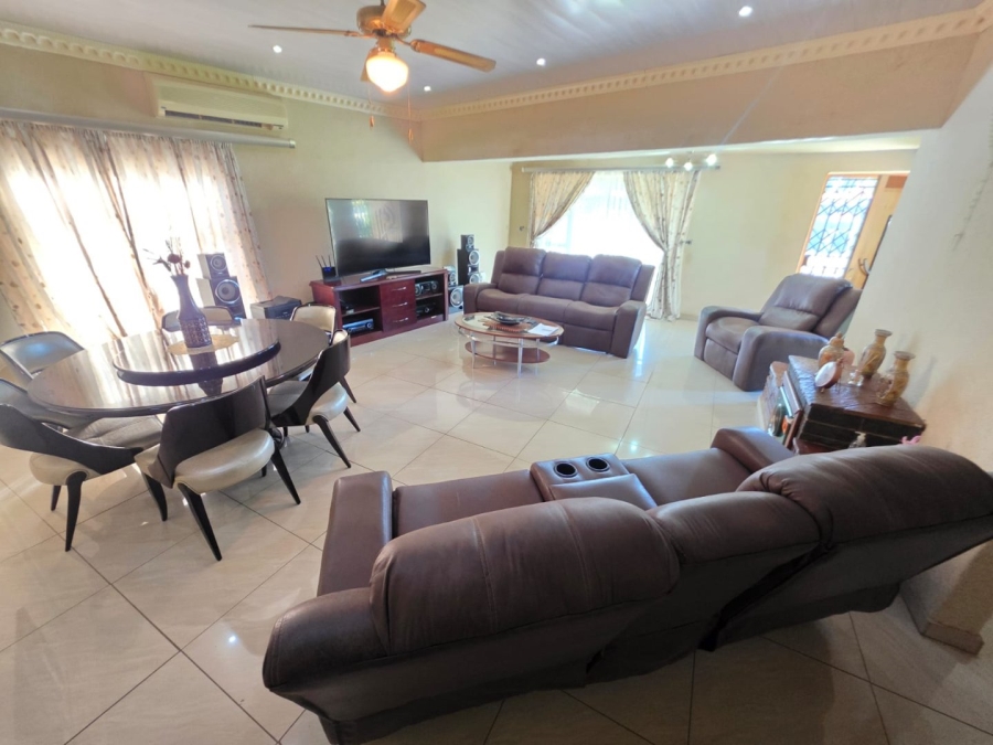 3 Bedroom Property for Sale in Verwoerdpark Northern Cape